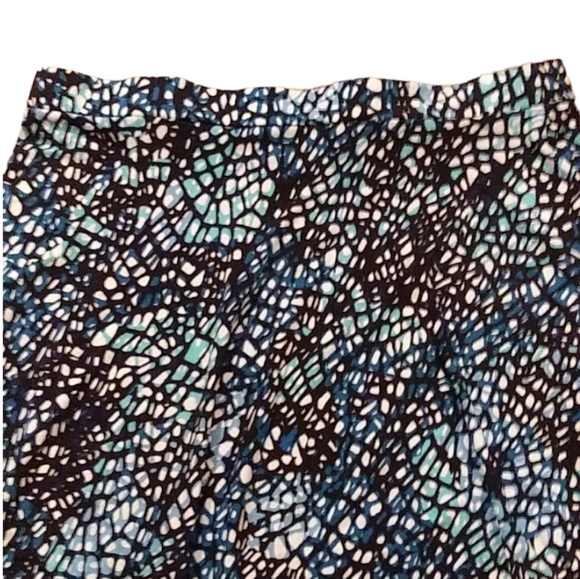 George 2 Piece Matching Outfit (Top&Skirt) - Picture 3 of 7